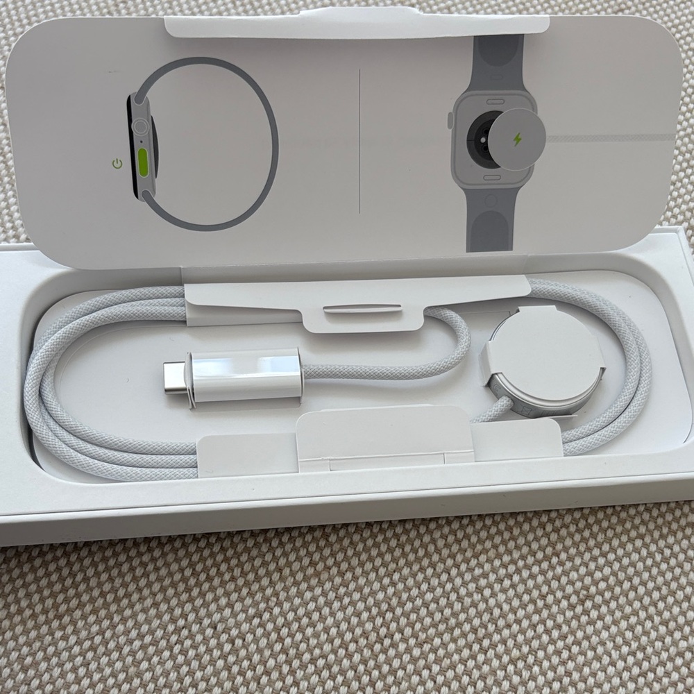 Apple Braided USB-C Magnetic Apple Watch Charger — White